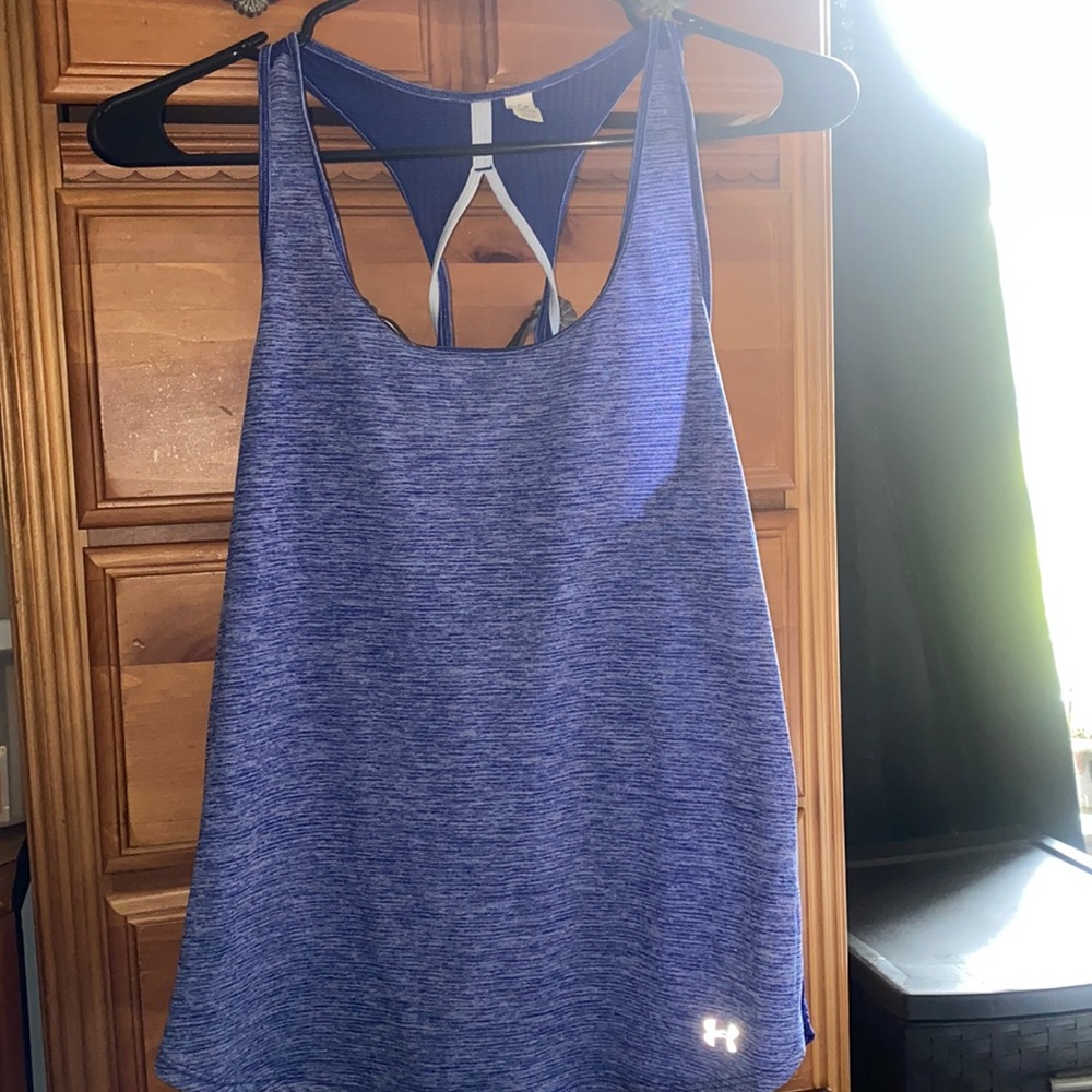 UnderArmor Activewear Top